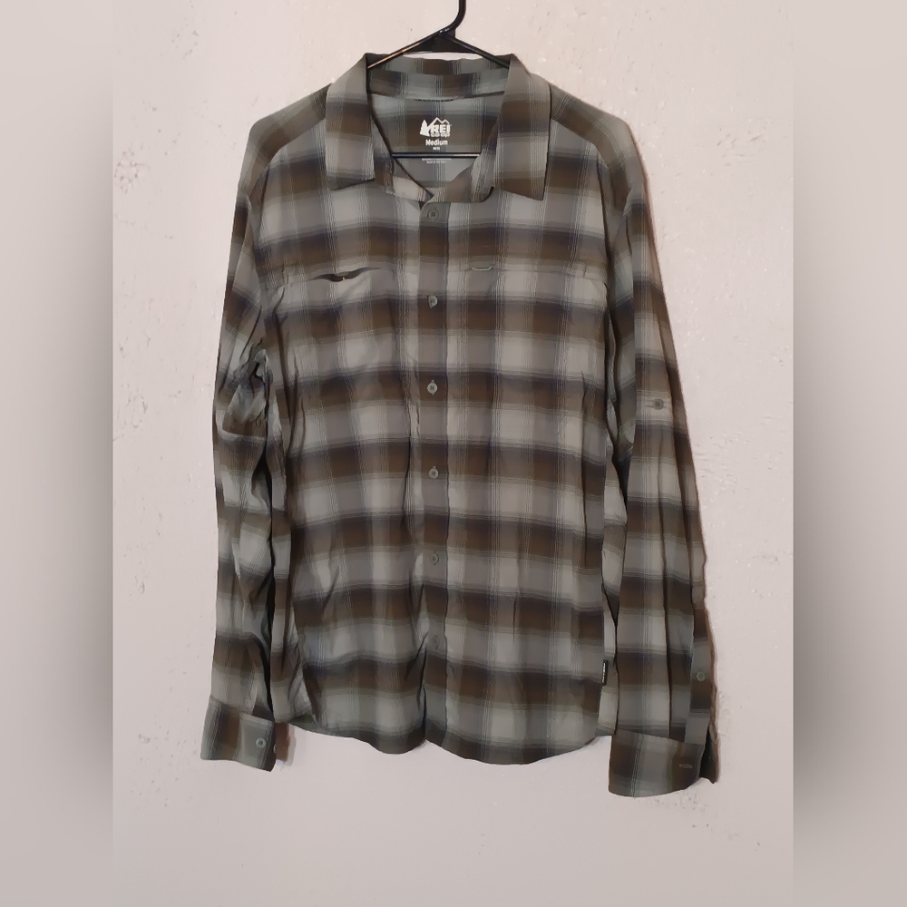 REI Men's Long Sleeve, Button Down Shirt.